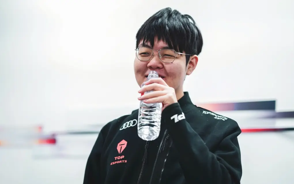 开云-JackeyLove遭遇十五连败，日本队教练面临压力！的简单介绍